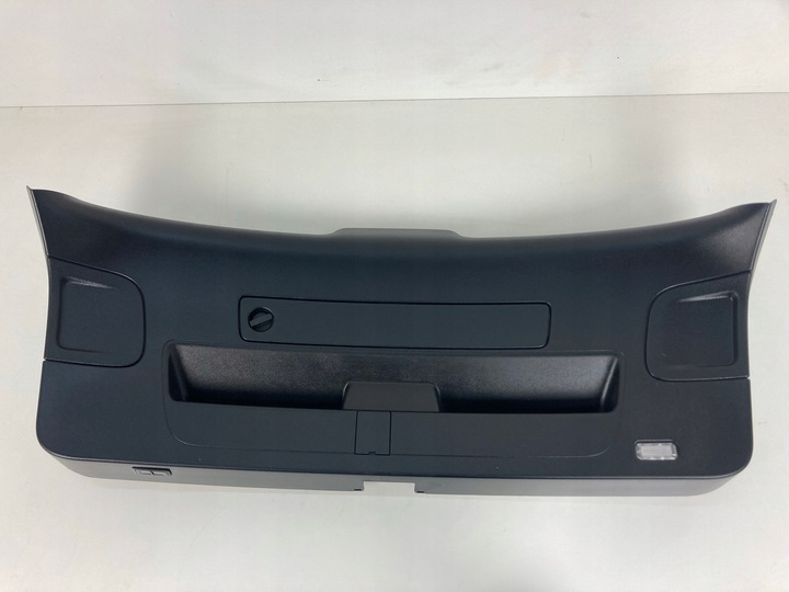 фото №1, A6 c7 універсал оббивка кришки багажника електричний