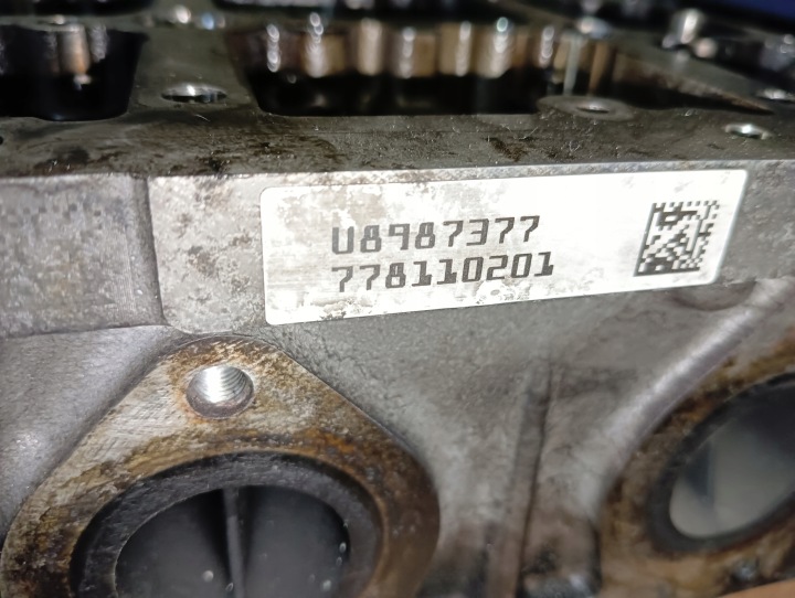 фото №11, Головка двигателя bmw n47 2.0d i 781046502 n47d20c