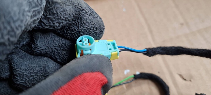 фото №6, Q3 83a штекер роз'єм подушка безпеки 4m1972562a a4 b9 8w q7 q5 a5