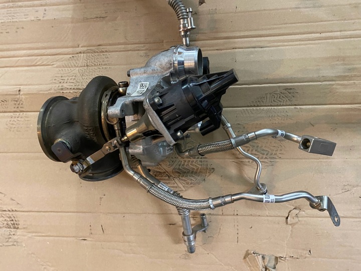 фото №9, Турбина турбонагнетатель bmw n63b44d 5a01d09 530 лошадиные силы bmw g05 g11 g30