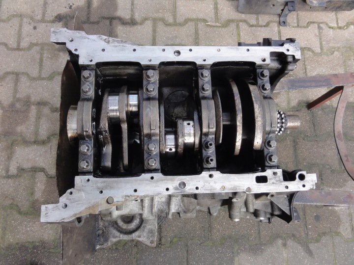 фото №8, Блок  двигуна mercedes 3.0 v6 r642 81 05