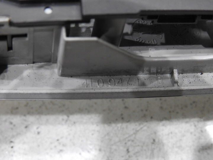 фото №10, Лампа освітлення стеля зад audi a6 c6