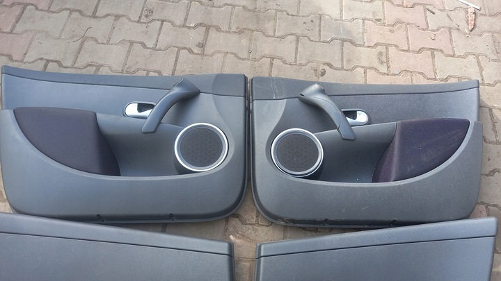 фото №5, Обивка дверь renault clio 1.1b 07r hb