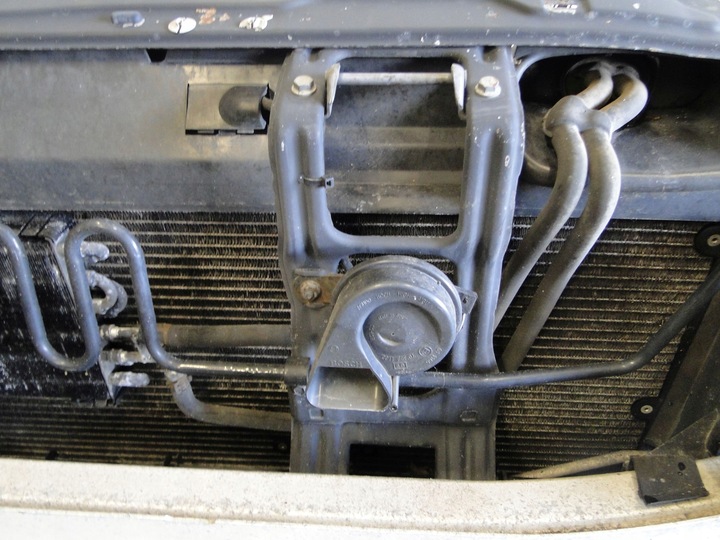 фото №7, Mercedes clk 209 рестайлинг pas переднее усилитель верх