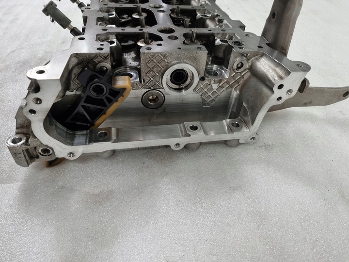 фото №9, Mercedes w205 w213 головка 654 2.0 cdi r654016