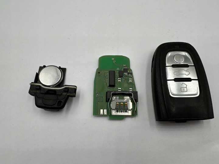 фото №8, Ключ ключ pilot smartkey audi a5 8t a4 b8 q5 8r 868mhz 8t0959754d