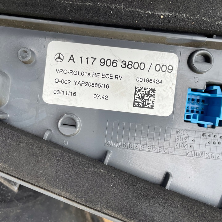 фото №13, Mercedes cla w117 лампа задняя левая левый зад led рестайлинг 17r po рестайлинг