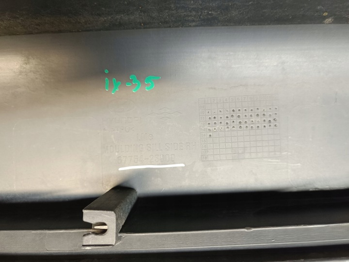фото №10, Hyundai ix35 ix-35 10-15--listwa пороговая правая 87754-2s000