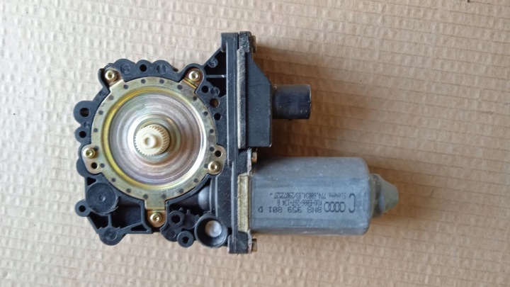 фото №11, Oem номер vag накладка ручка двері vw p. passat 06-15 le