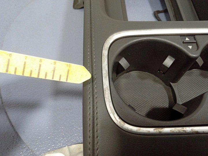 фото №5, Amg gt 4 door w290 x290 консоль держатель na напитки зад a2908100200