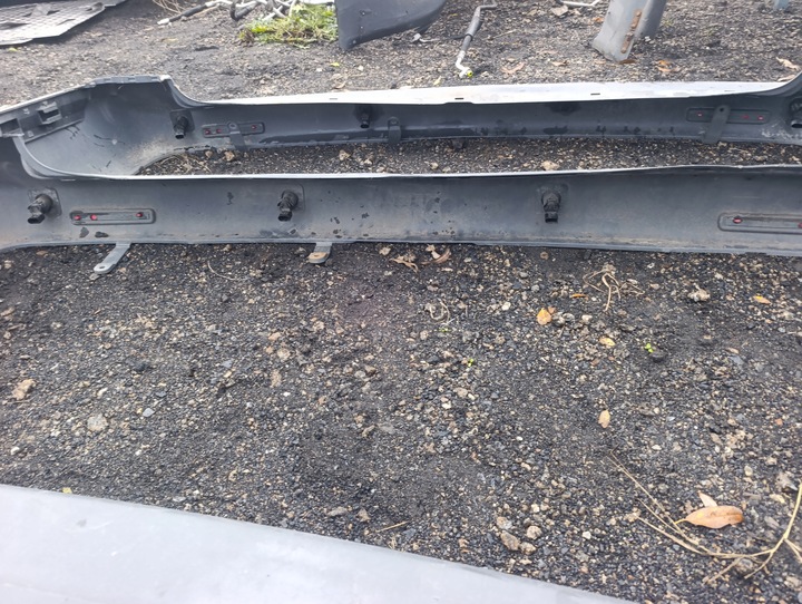 фото №16, Бампер зад vw t5 комплектный з датчиками pdc