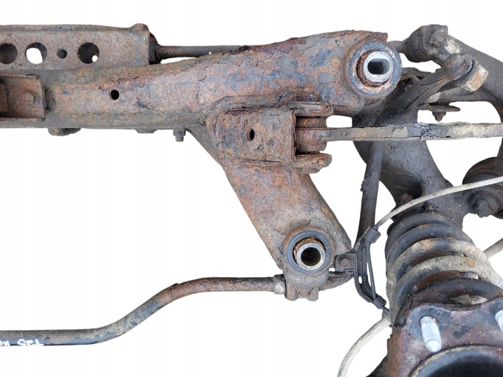 фото №6, Балка подвешивание зад toyota avensis t25 универсал комплект