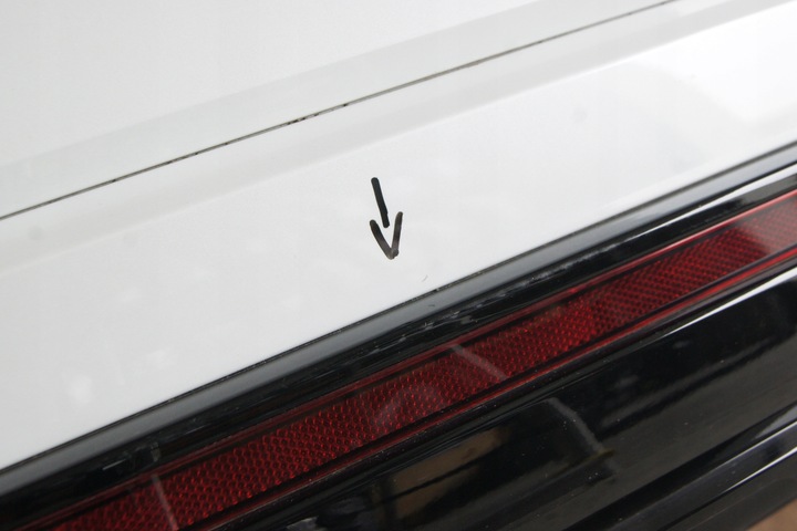 фото №15, Gd touareg iii r-line lok1 зад кришка лампи бампер