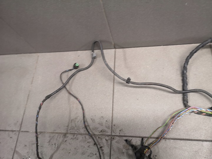 фото №8, Джгут склоомивача скла audi a8 d3