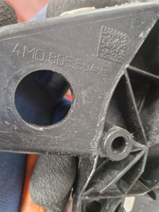 фото №9, Audi q7 ii 4m0 передня панель підсилювач 4m0805594e