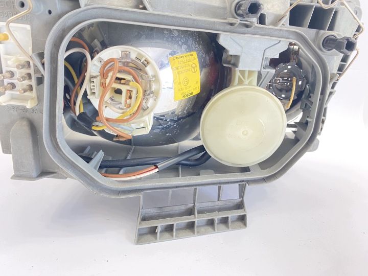 фото №10, Фара левая перед передняя mercedes w124 корпус bosch 1305235093 bez плафон