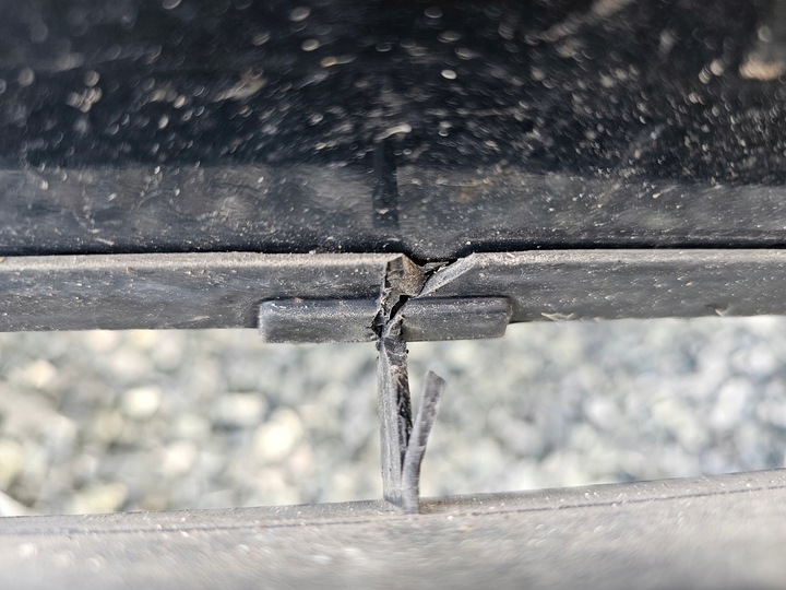 фото №8, Бампер перед переднє peugeot 5008 i 09- # 2368