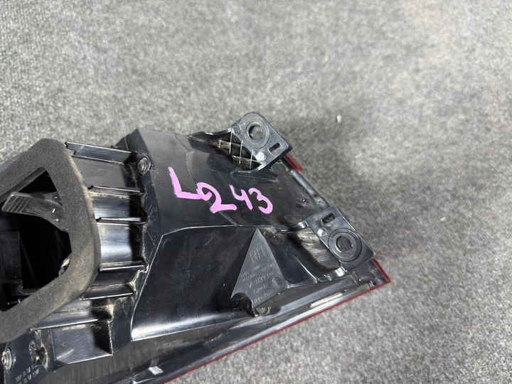 фото №10, Skoda superb iii 3 3v5 15- sedan лампа зад задняя правая 3v5945208 сцепление eu