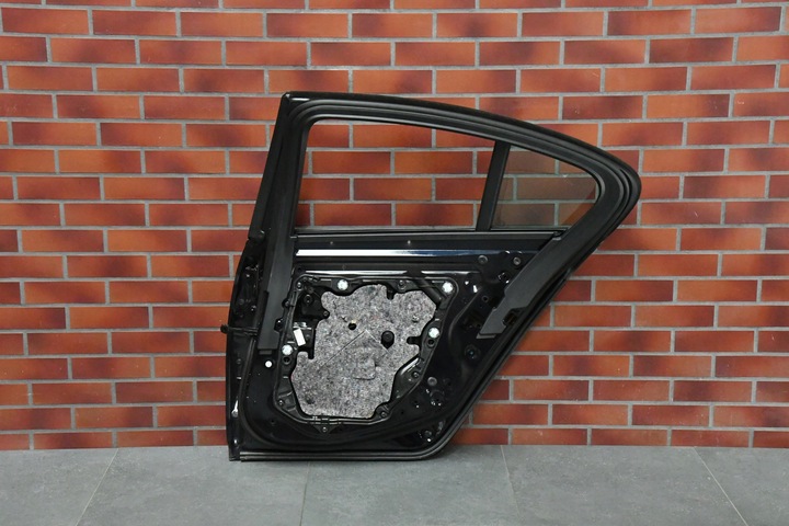 фото №8, Двері праві зад задні bmw 5 g30 m5 f90 колір 416 карбон-чорний