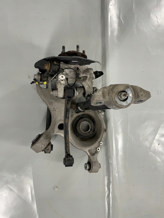 фото №1, Ford mondeo mk5 подвешивание поворотный кулак петля зад правый dg9c-5b758-a