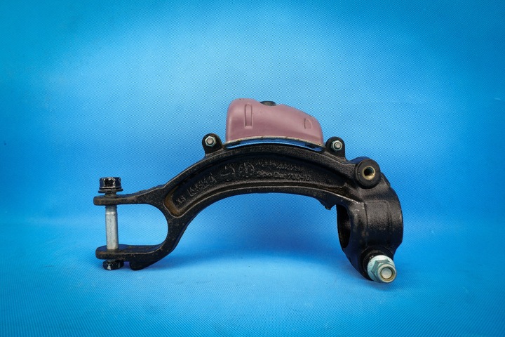 фото №4, Widelec амортизатора audi a8 s8 4h 8r0413038c