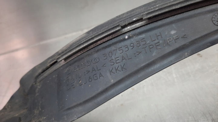 фото №12, Планка стёкла передний левая 30753985 volvo s60 ii v60 10-18r