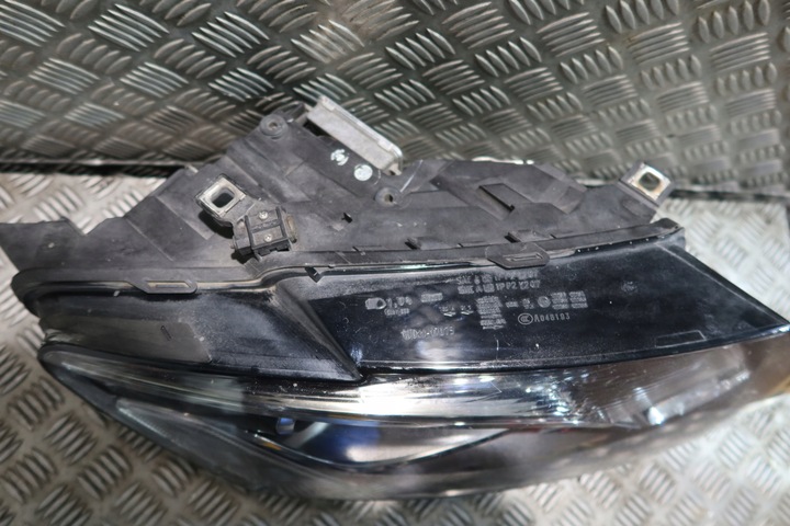 фото №13, Audi q5 ксенон led лампа левая правая комплект 8r0941029af 8r0941030af