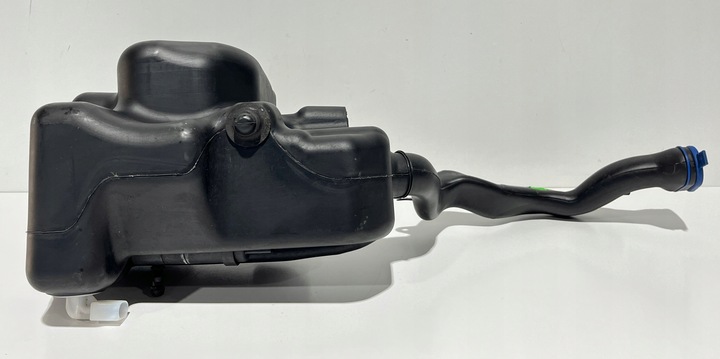 фото №10, Mercedes cla w117 бачок склоомивача a2468690120