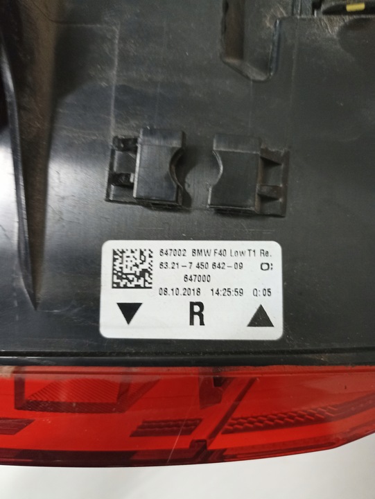 фото №15, Лампы зад bmw f40 комплект идеальные jak новое 7450641 7450642 7450649 7450650