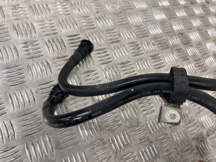 фото №6, Трубка  радиатор масла коробки maserati quattroporte 06700029350