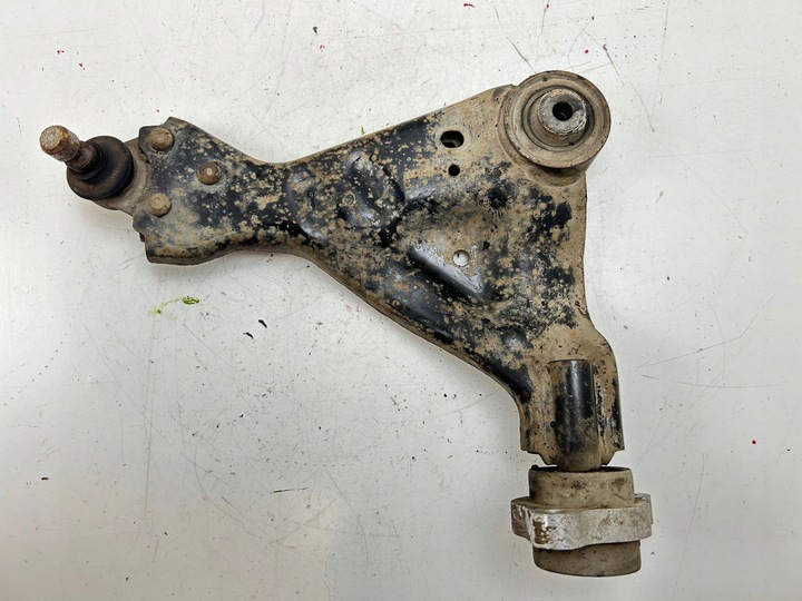 фото №7, 2010 mercedes-benz vito viano w639 рычаг переднее нижний a6393301307