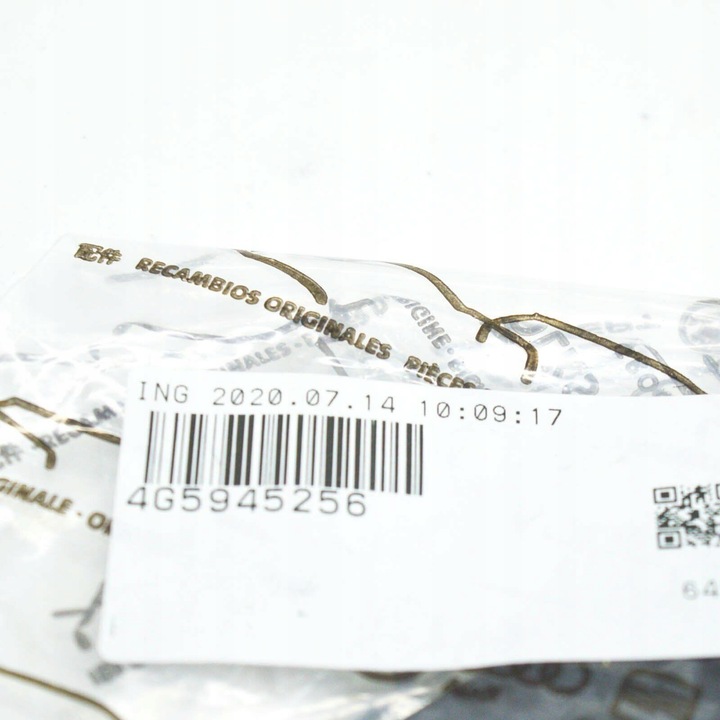 фото №5, Audi a6 универсал s6 quattro зад prawdziwa лампа