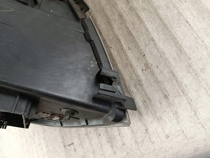 фото №13, Лампа правая ксенон cadillac srx - 2003-2009 - европа