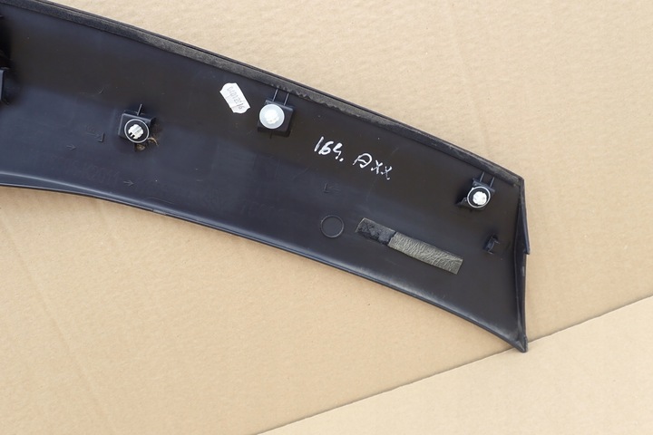 фото №8, Toyota yaris cross 2020- накладка планка крыльев левый зад 75652-k2011