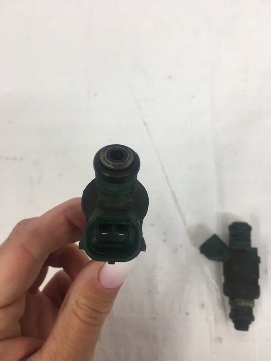 фото №13, Audi a3 a4 1.6 8v инжектор 037906031al