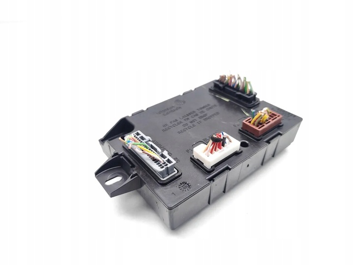 фото №12, Dacia duster блок керування / модуль комфорту 1.6 sce 115 бензин 84kw 115 hp