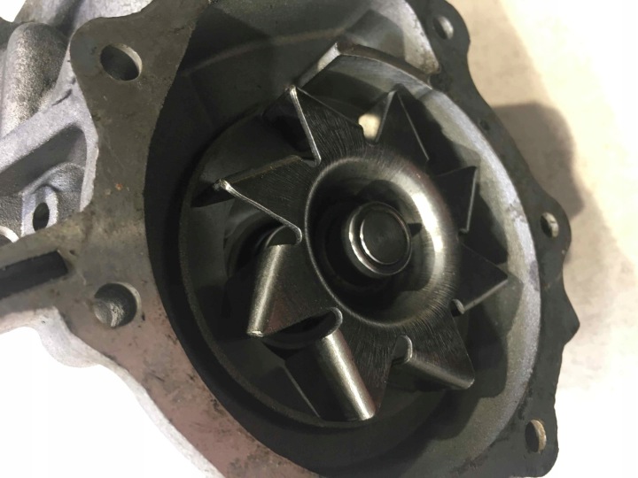 фото №8, Водяна помпа  subaru impreza 2.0 16v gc