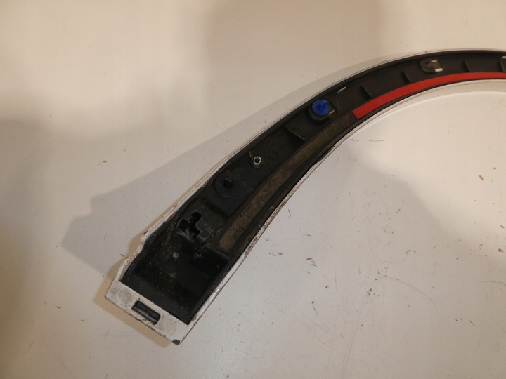 фото №8, Планка накладка крыльев правая audi q3 8u0853818a