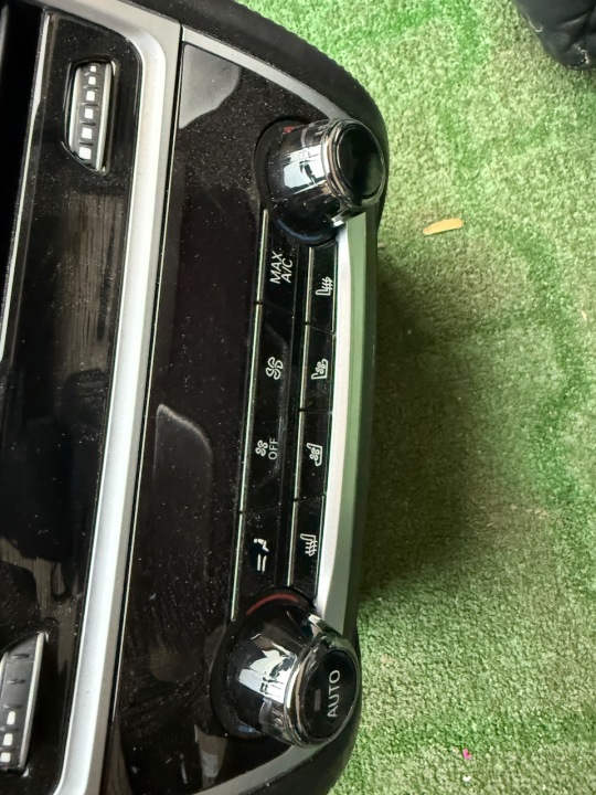 фото №9, Сидіння диван обшивки оббивка тунель засіб bmw 7 g11 bowers wilkins