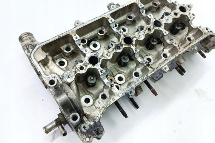 фото №6, Головка двигуна toyota corolla verso _e12_ 22c28056 2.2l дизель 66kw 2006