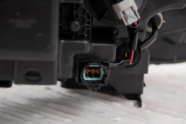 фото №12, Nissan qashqai ii j11 2014-2017 лампа передня ліва з led 260104eh0a