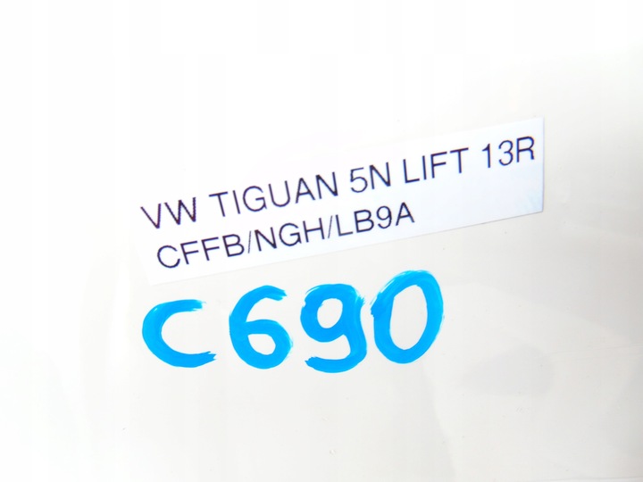 фото №13, Бампер перед переднє vw tiguan i 5n рестайлінг код фарби lb9a pod pdc
