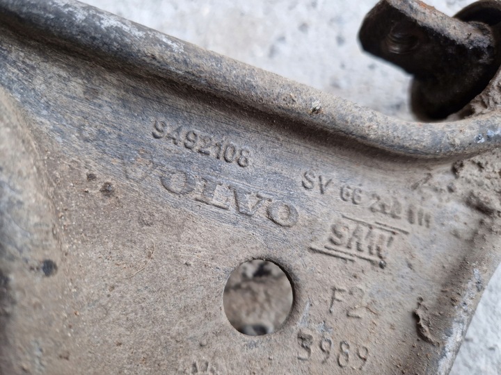 фото №6, Важіль правий перед volvo s80 i 2.5 tdi 9492108