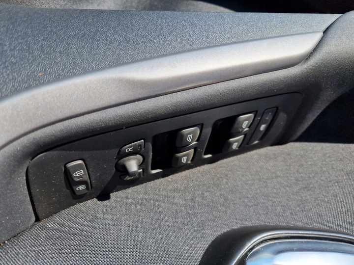 фото №13, Сиденья диван обшивки комплект volvo v40 ii 12-