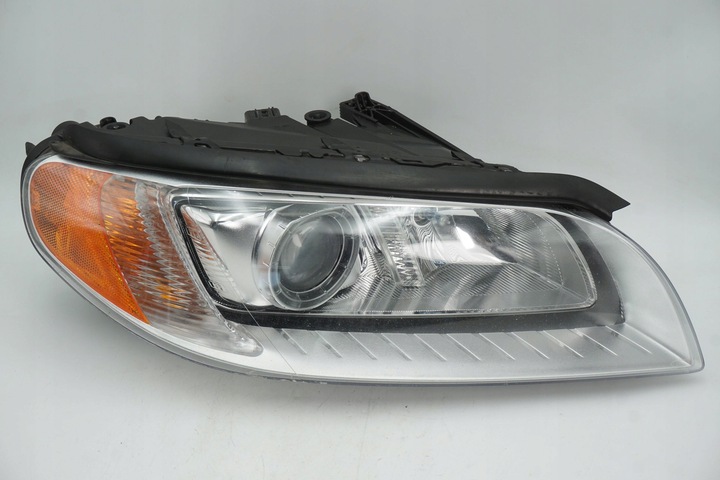 фото №1, Лампа передняя правая ксенон volvo v70 xc70 31353533