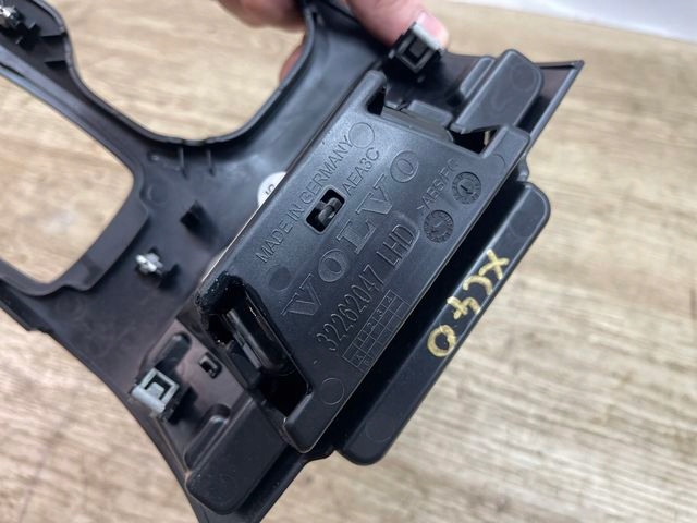 фото №5, Volvo xc40 рамка dekor коробки коробки передач 32262047