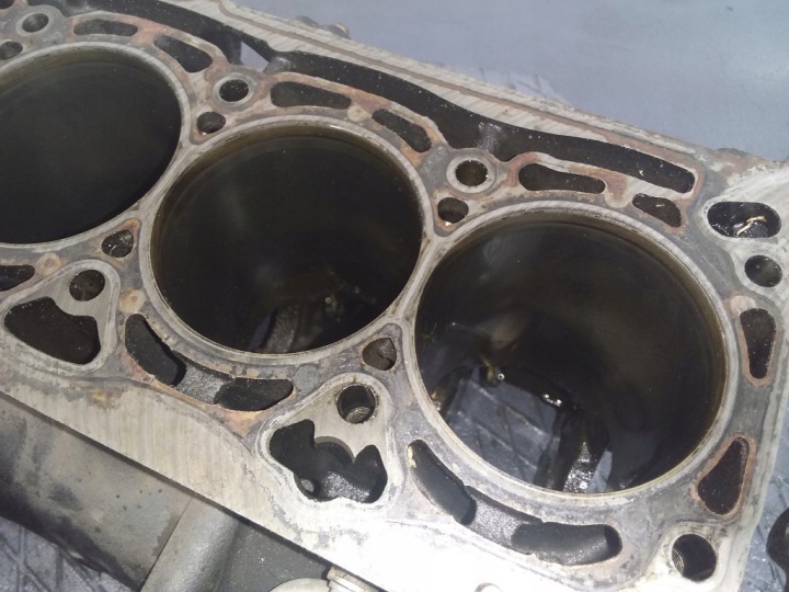 фото №7, Audi a4 b8 1.8 tfsi cdhb блок  двигуна 06h103021l
