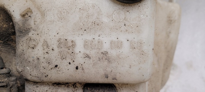 фото №3, C-klasa w203 00 бачок жидкости do омывателя