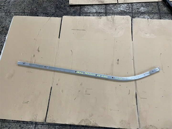 фото №1, Направляюча двері зсувних правих верхня renault master iii iv 10-23