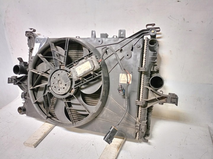 фото №4, Комплект радиатор вентиляторы 2,4 дизель volvo v70 ii